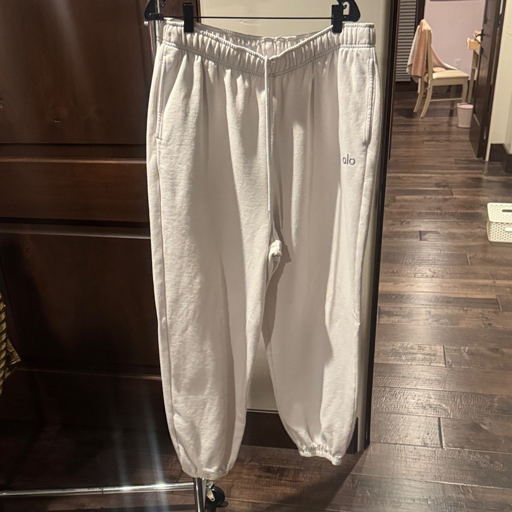 ALO Yoga White Cozy Fleece Joggers